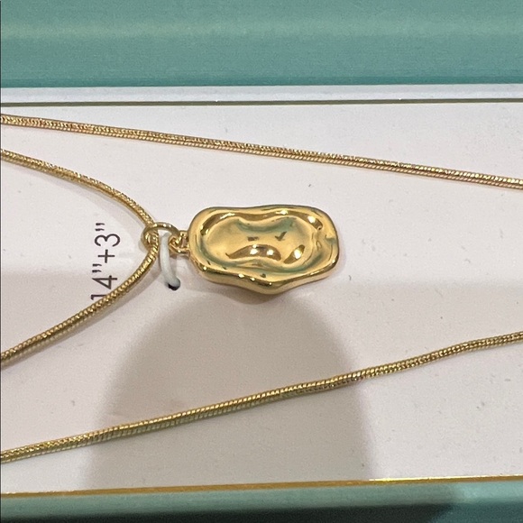 True To Form | Layered Necklace Set - Picture 6 of 9